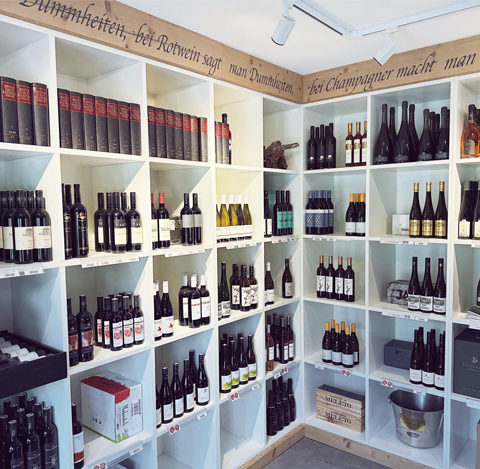 Die Vinothek im Almschatz auf der Turracher Höhe